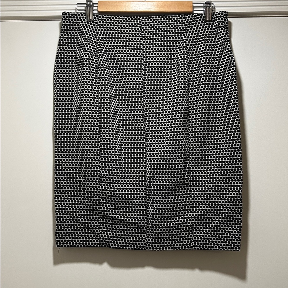 Alfani Black and White Textured Skirt - Picture 2 of 3